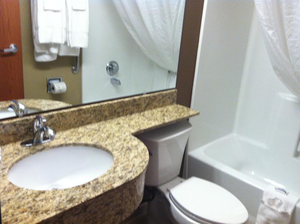Microtel Inn & Suites Pleasanton Δωμάτιο φωτογραφία